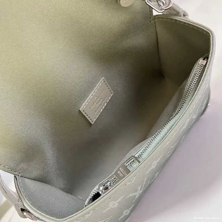 Brother Sam 2411YA0216 LV Bags 0415